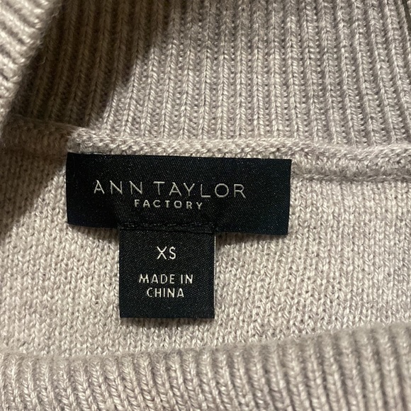 Ann Taylor star print sweater - Picture 3 of 4